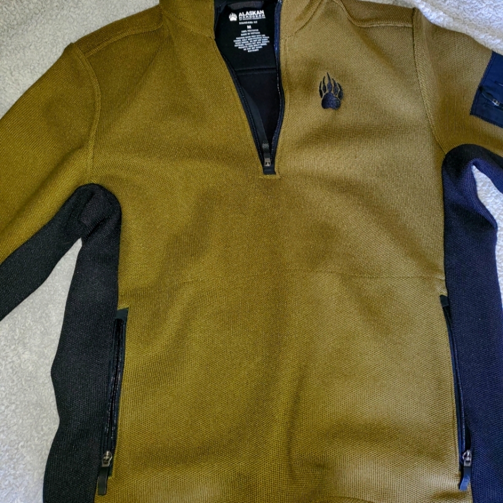 M army green Alaskan Hardgear